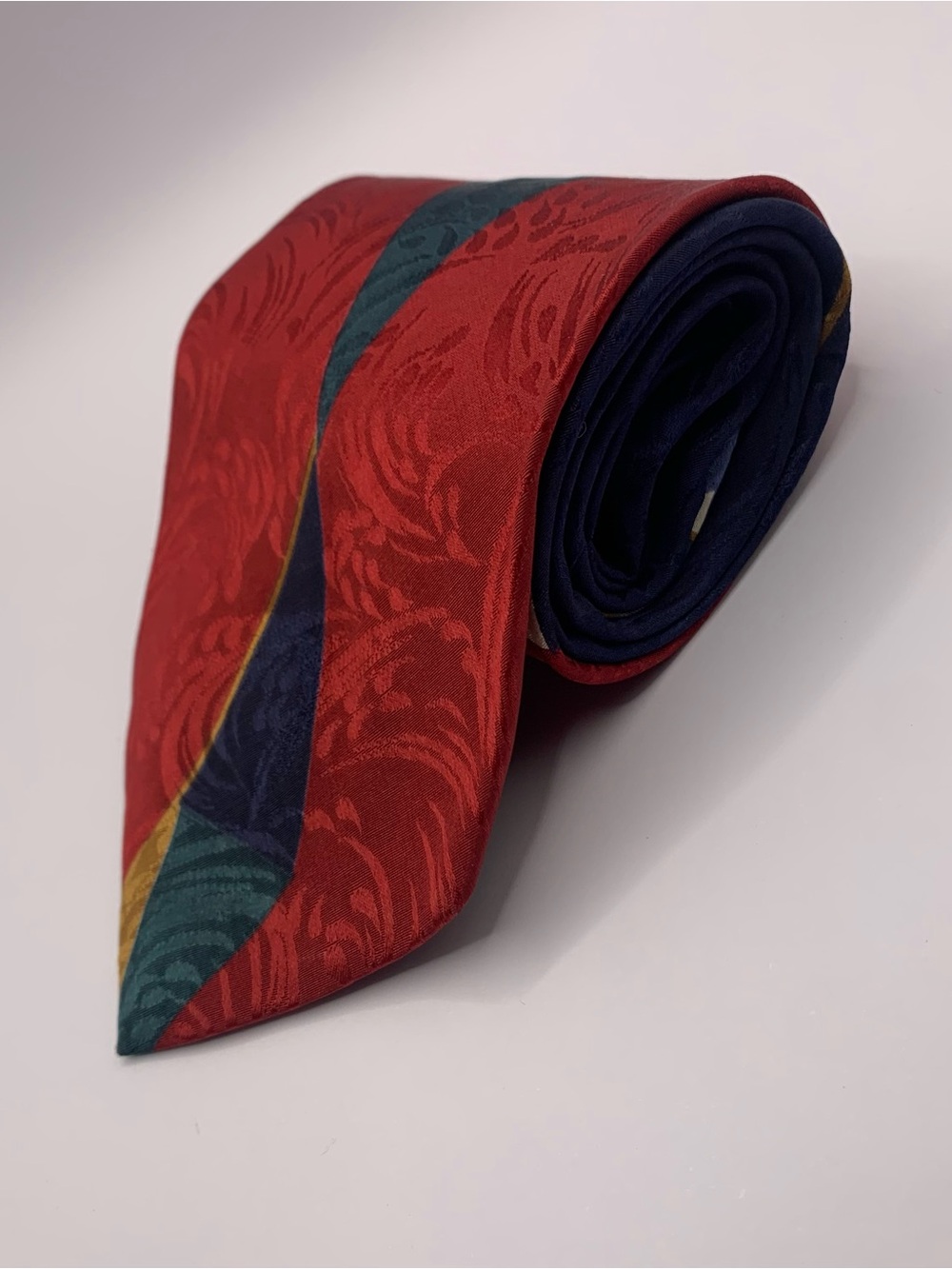Men's Red Patterned Tie with Multicolor Accent Stripes 0106 business formal